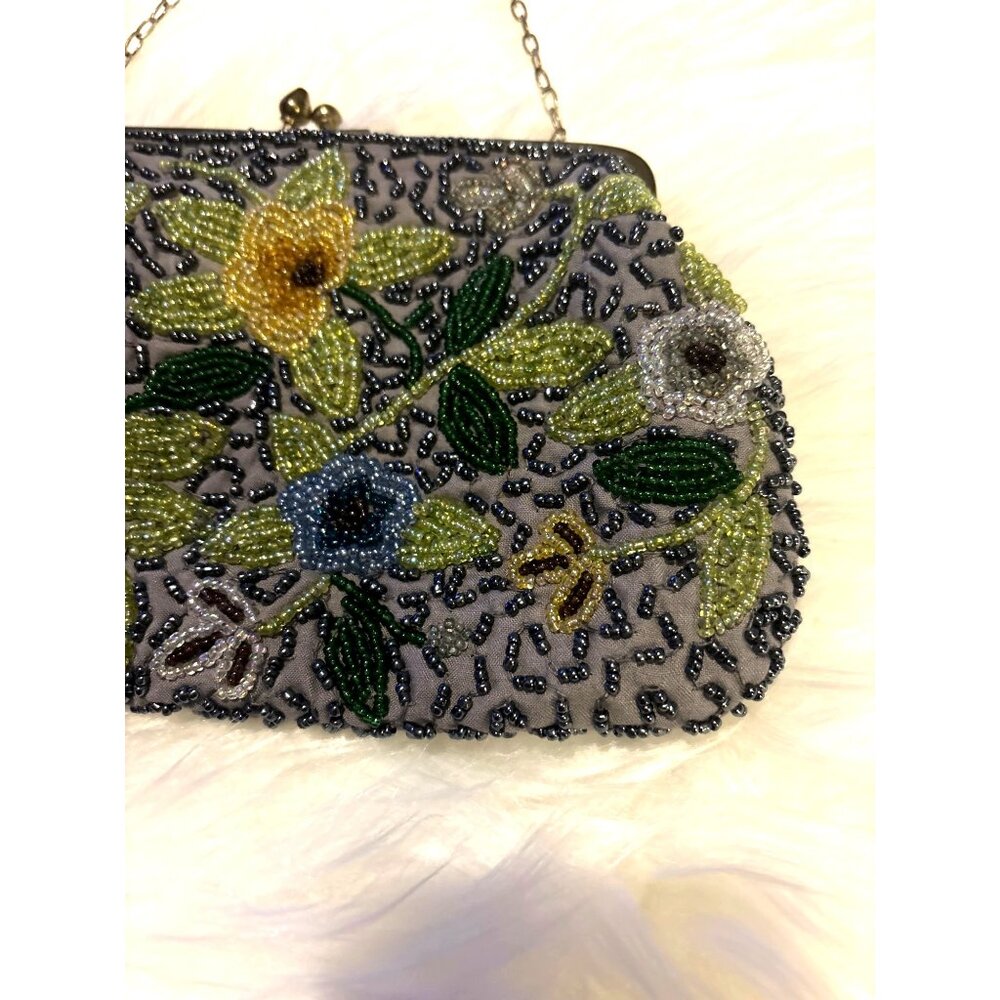 Floral Beaded Sudha Clutch Purse With Chain Strap MFA Boston Arts parties NWOT - Picture 3 of 12